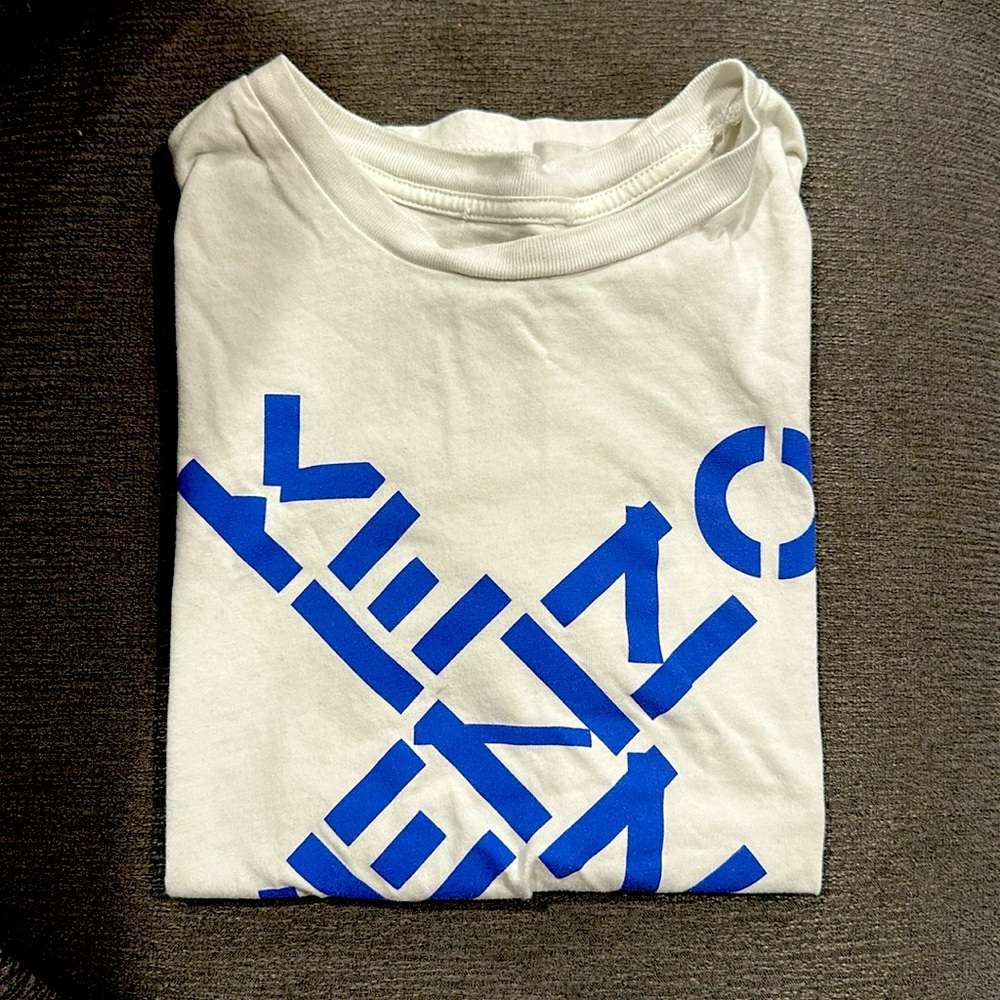 Kenzo short sleeve tee.